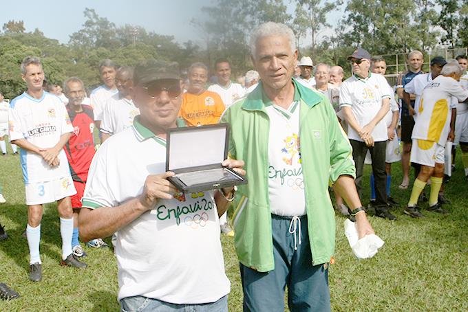 13º Enfavi renova tradição de valorizar ex-atletas do futebol