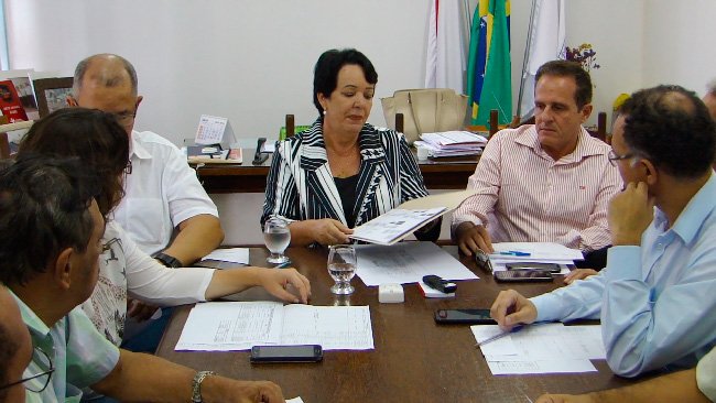 Prefeita de Fabriciano anuncia pacote de obras de R$ 24 milhões