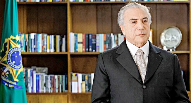 Temer inicia mandato com decisões polêmicas à vista e base fragilizada