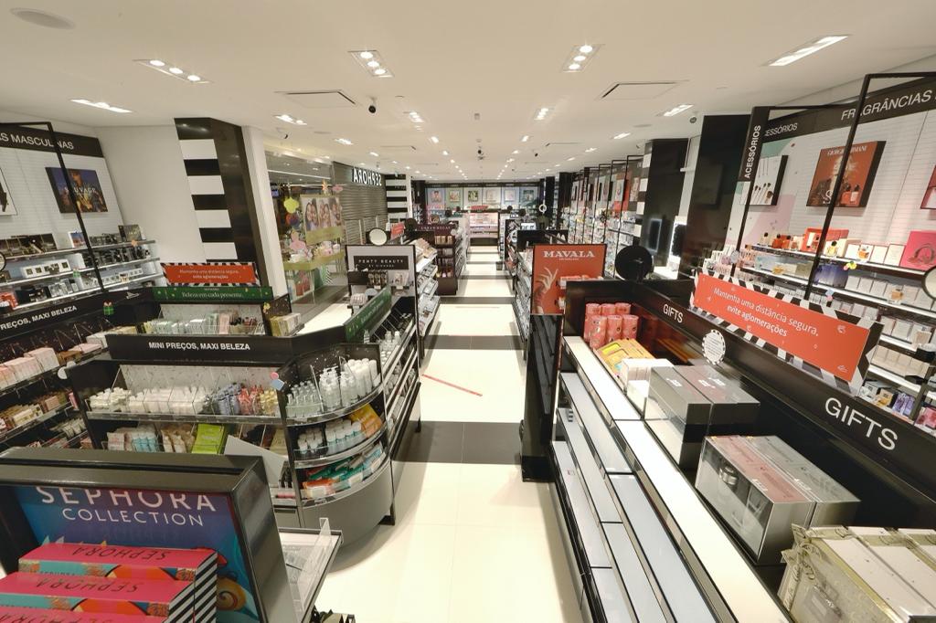 SEPHORA INICIA EM BELO HORIZONTE A TEMPORADA 2022 DO PROJETO BEAUTY LAND PELO BRASIL