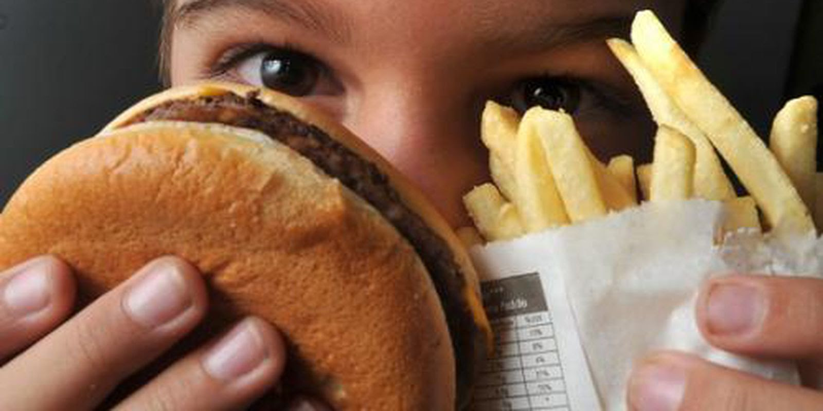 Consumo de alimentos processados faz obesidade aumentar 28%, aponta pesquisa