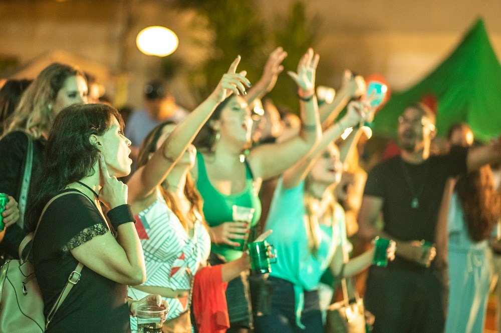 CERVEJA, CHOPE E ROCK ‘N ROLL NO  OKTOBERFEST ALPHAVILLE