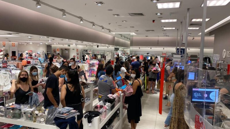 SHOPPING ESTAÇÃO BH LANÇA CAMPANHA  BLACK FRIDAY COM GOL DE PRÊMIOS