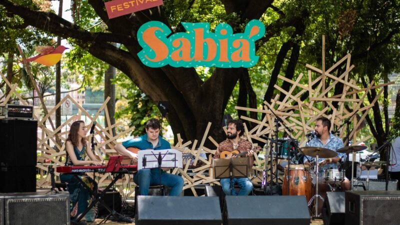 Festival “Sabiá na Praça – cultura, maturidade, memórias e mineirices” celebra o público 50+, dias 29 e 30 de abril