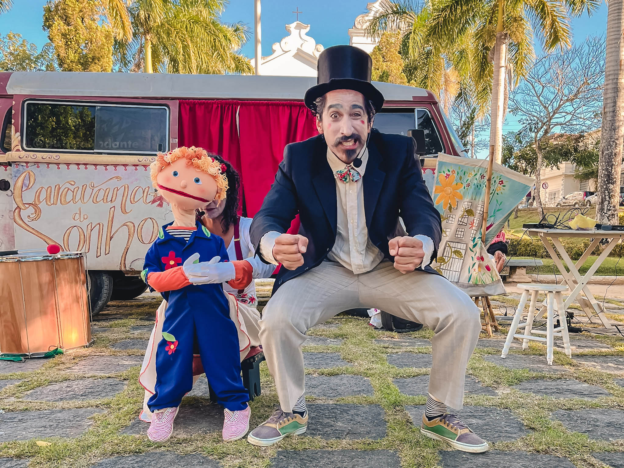 Projeto “Caravana do Sonho III” da Gira Criações e Produções Artística leva oficinas de teatro, contação de histórias e apresentações a oito cidades mineiras