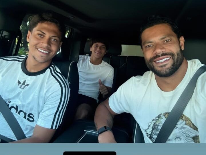 Hulk chega à Cidade do Galo com os filhos ao som de “Imparável”, do Akatu e Péricles