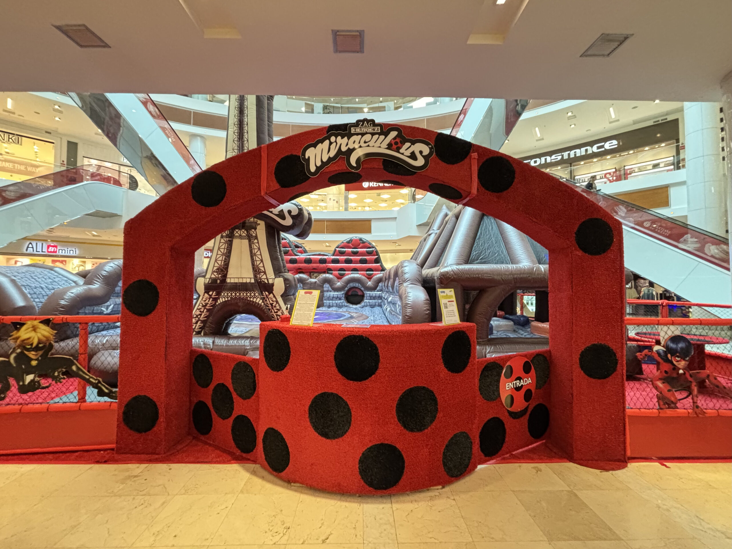 Boulevard Shopping lança promoção “Compre & Ganhe” com kit lancheira Ladybug ou Cat Noir