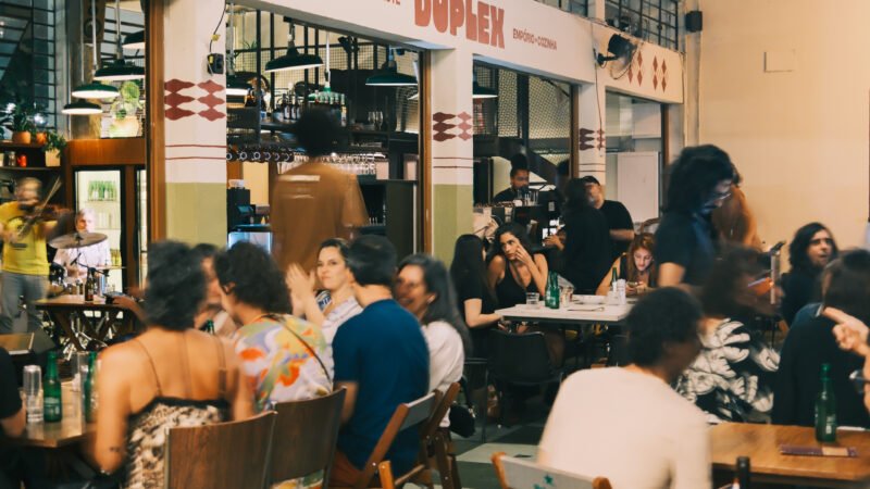 NOIZE Record Club promove troca de discos de vinil no Duplex, no dia 28 de maio